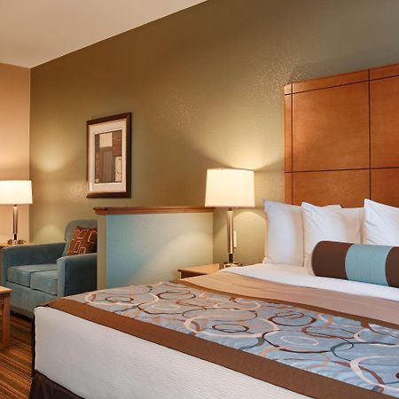 Best Western Plus Seminole Hotel & Suites Екстер'єр фото
